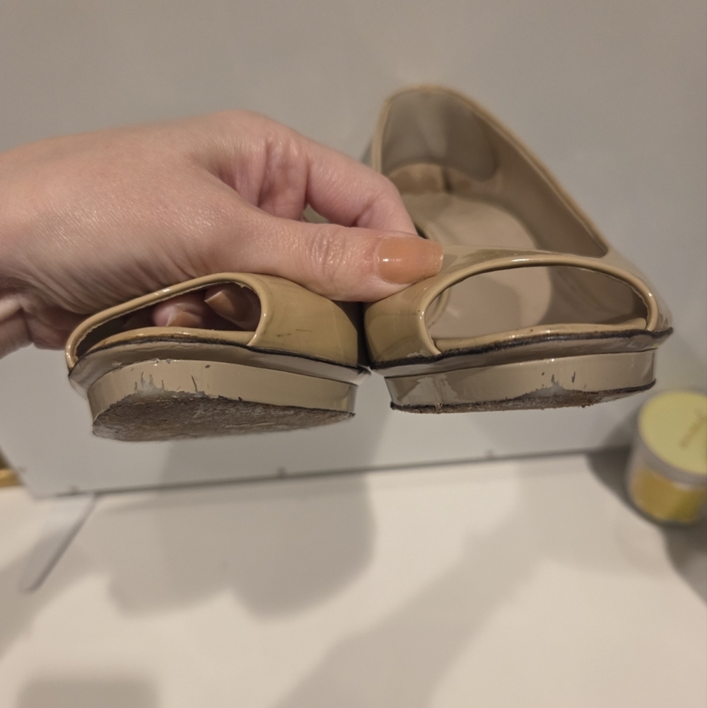 Gucci Tan Patent Leather Peep-Toe Bamboo Low Heels Size 8.5 - Picture 5 of 8